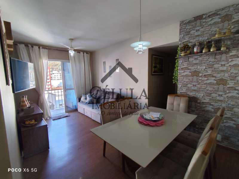 Apartamento à venda com 3 quartos, 74m² - Foto 2