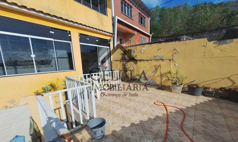 Casa à venda com 3 quartos, 200m² - Foto 1