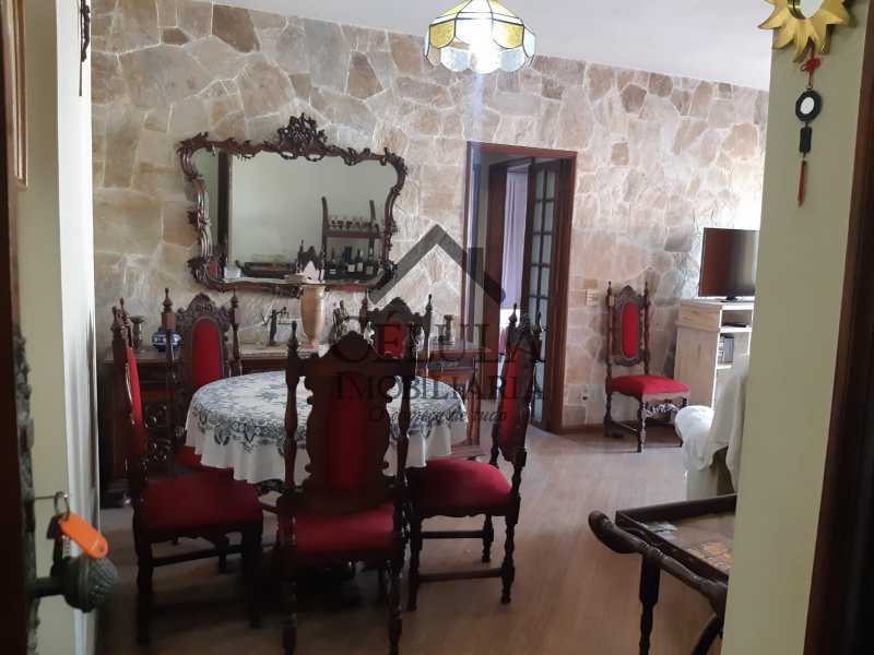 Apartamento à venda com 2 quartos, 78m² - Foto 2