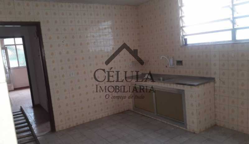 Casa à venda com 2 quartos, 200m² - Foto 12