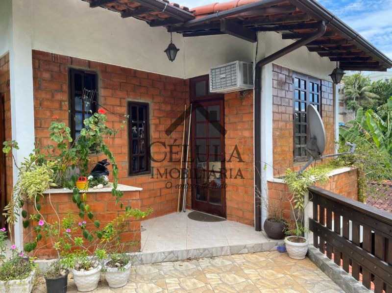 Casa de Condomínio à venda com 3 quartos, 300m² - Foto 1