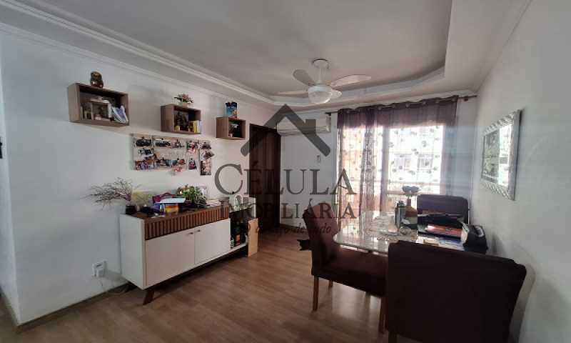 Apartamento à venda com 2 quartos, 73m² - Foto 2