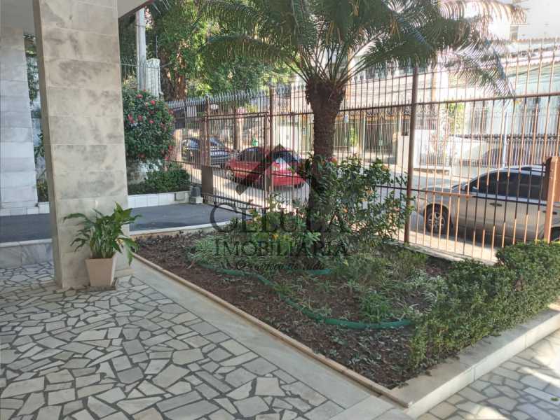 Apartamento à venda com 3 quartos, 79m² - Foto 2