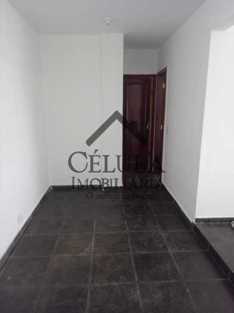 Apartamento à venda com 2 quartos, 62m² - Foto 2