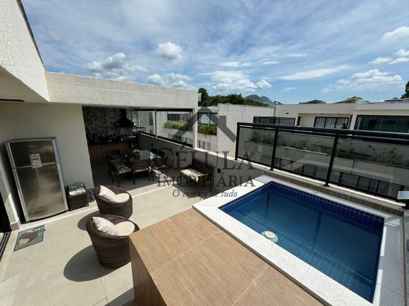 Casa de Condomínio à venda com 4 quartos, 236m² - Foto 14