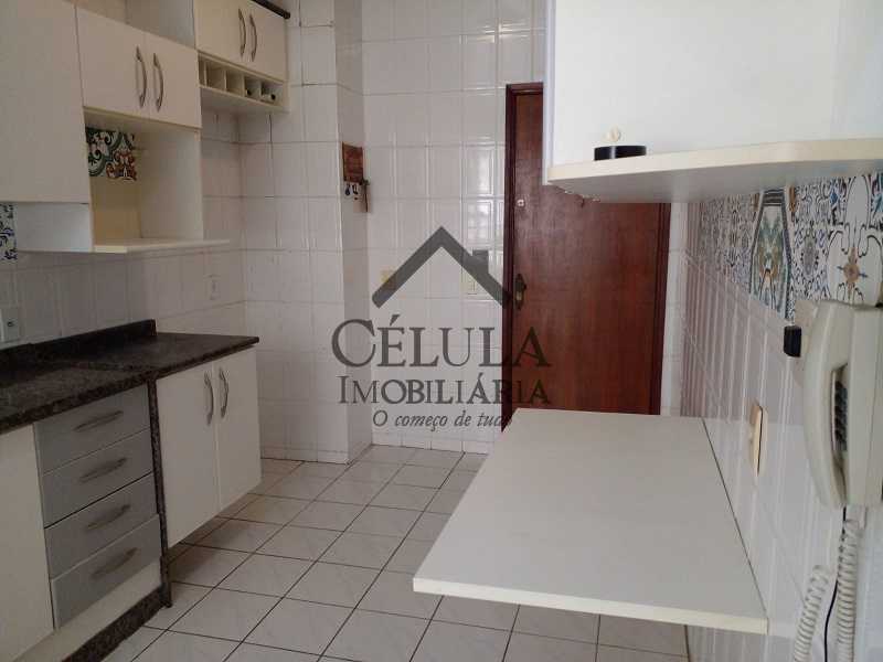 Apartamento à venda com 3 quartos, 97m² - Foto 7