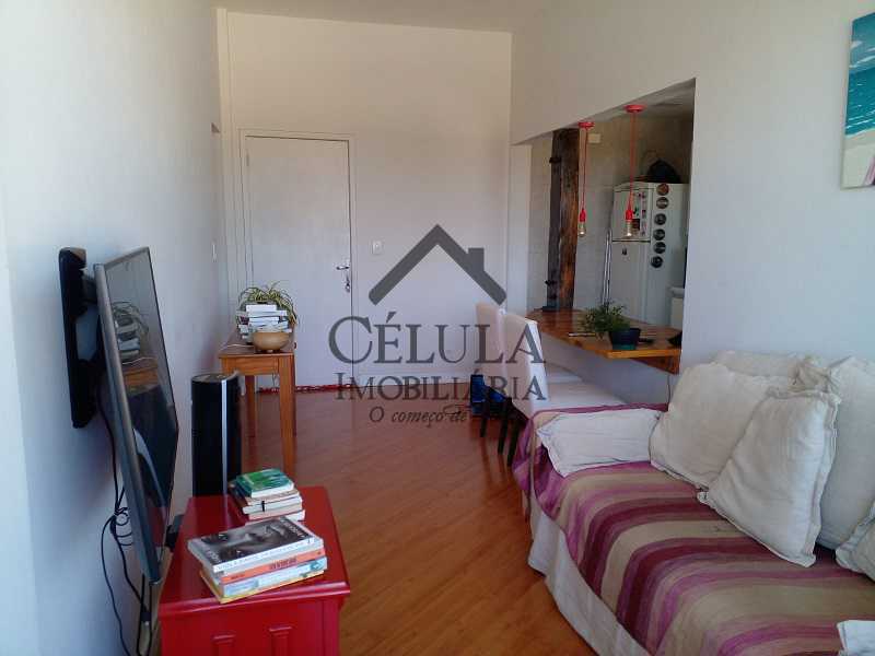 Apartamento à venda com 1 quarto, 50m² - Foto 3