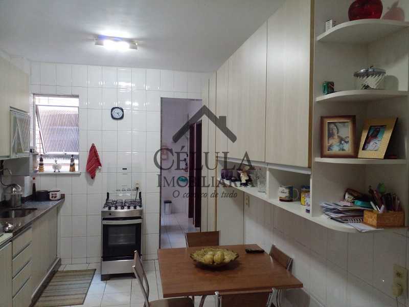 Apartamento à venda com 3 quartos, 130m² - Foto 17