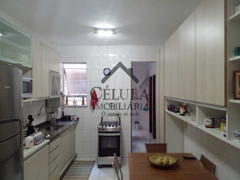 Apartamento à venda com 3 quartos, 130m² - Foto 19