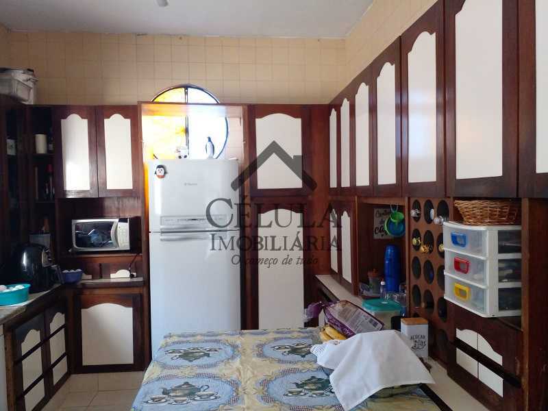 Casa de Condomínio à venda com 3 quartos, 281m² - Foto 13