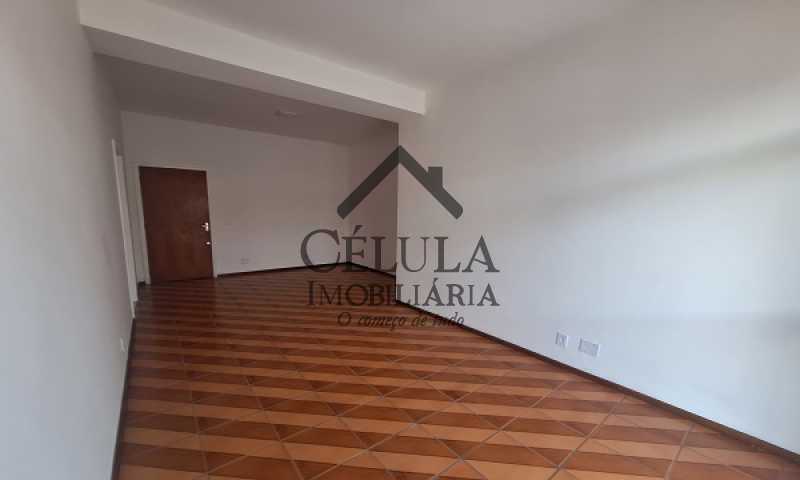 Apartamento à venda com 2 quartos, 67m² - Foto 3