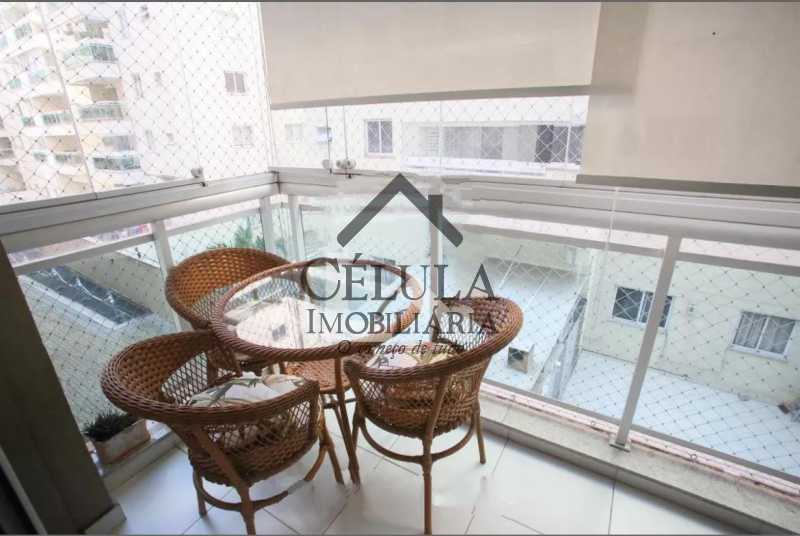 Apartamento à venda com 2 quartos, 60m² - Foto 1