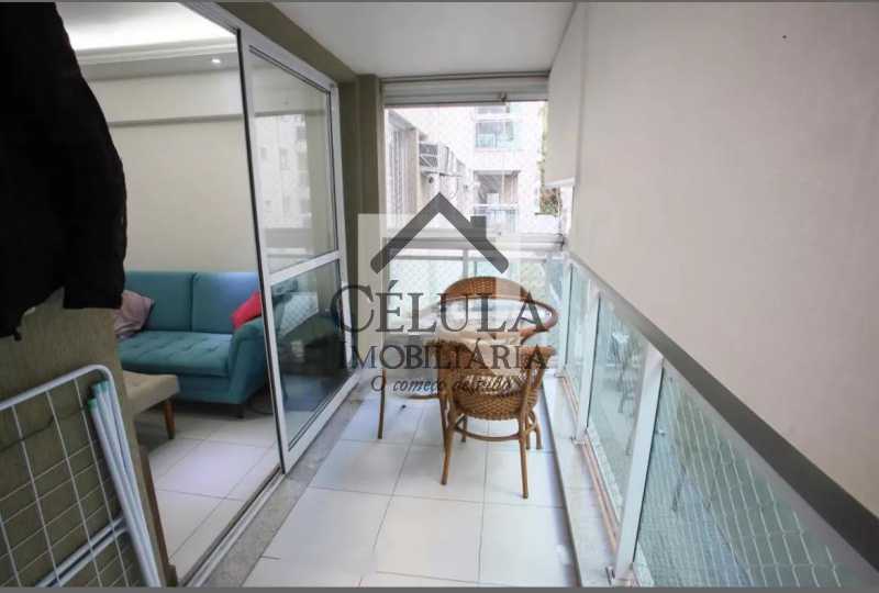 Apartamento à venda com 2 quartos, 60m² - Foto 2