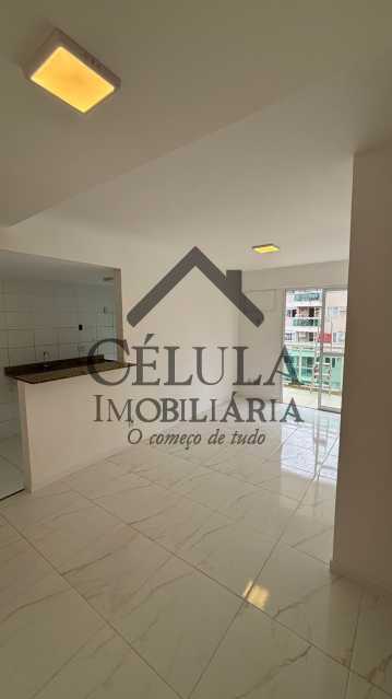 Apartamento à venda com 3 quartos, 77m² - Foto 3