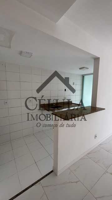 Apartamento à venda com 3 quartos, 77m² - Foto 4