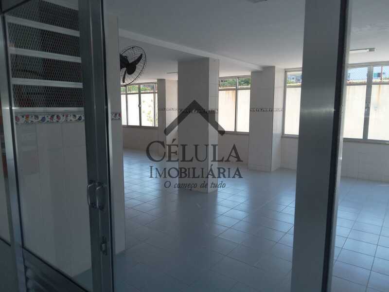 Apartamento à venda com 2 quartos, 75m² - Foto 12