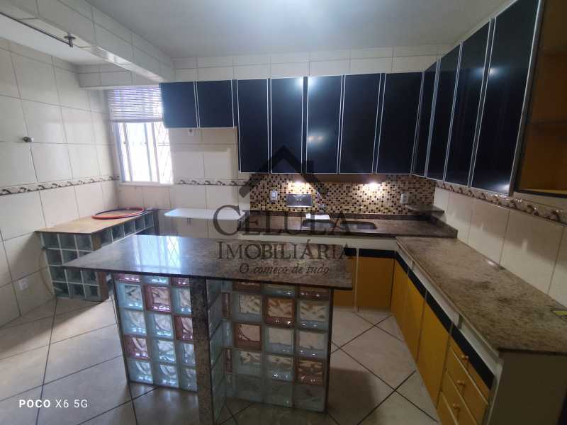 Casa de Vila à venda com 3 quartos, 177m² - Foto 13
