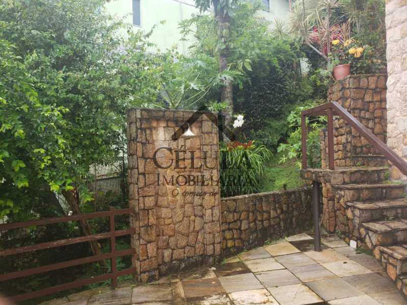 Casa de Condomínio à venda com 6 quartos, 630m² - Foto 29