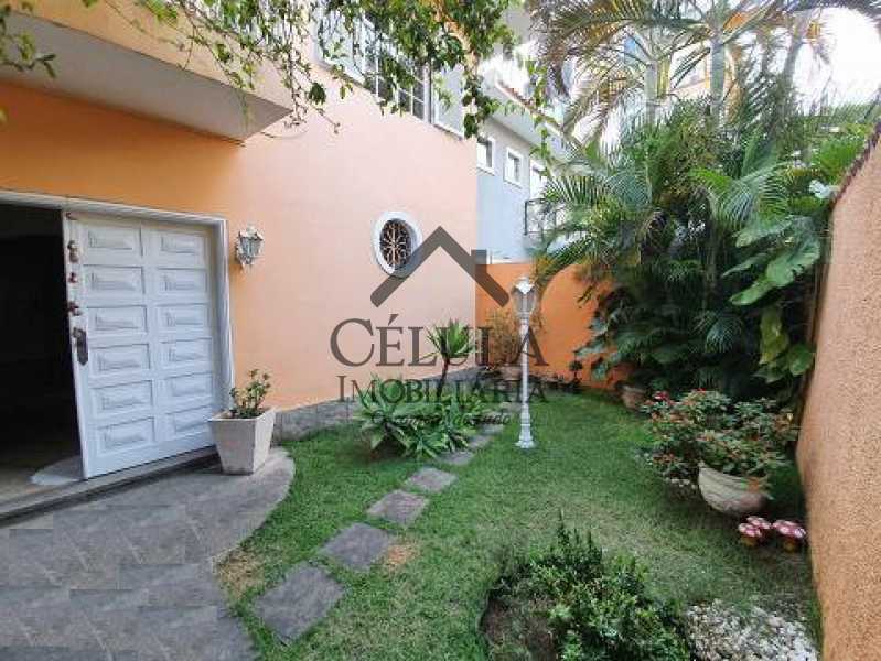 Casa de Condomínio à venda com 3 quartos, 256m² - Foto 5