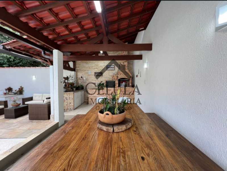 Casa de Condomínio à venda com 3 quartos, 169m² - Foto 2