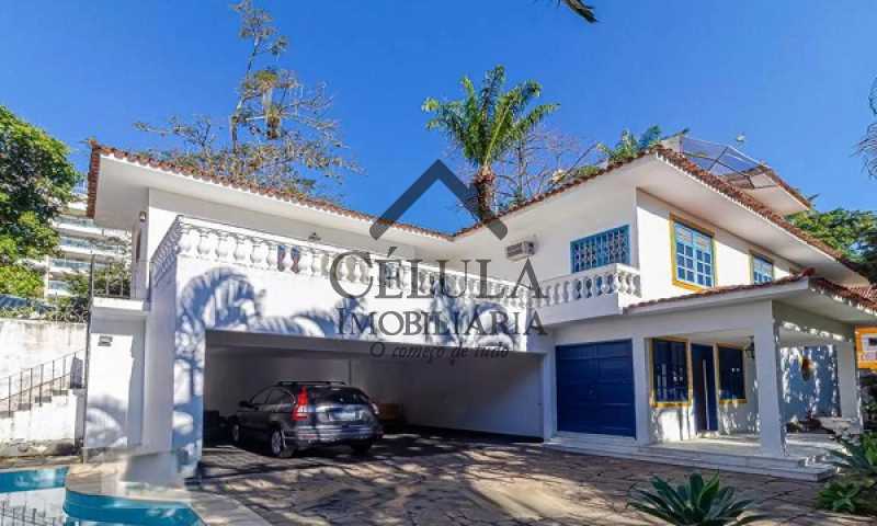 Casa de Vila à venda com 5 quartos, 358m² - Foto 2