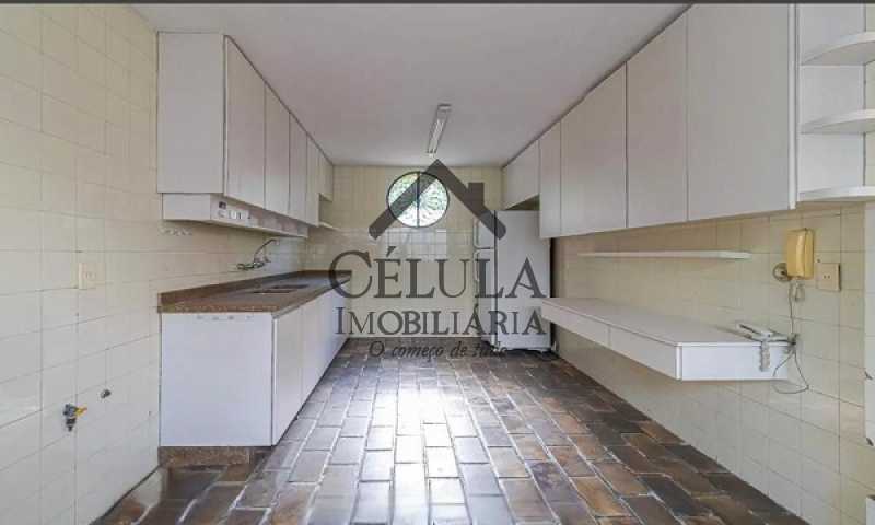 Casa de Vila à venda com 5 quartos, 358m² - Foto 5