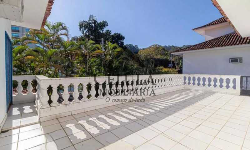 Casa de Vila à venda com 5 quartos, 358m² - Foto 24