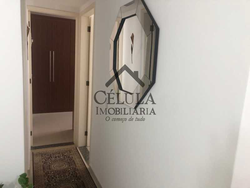 Apartamento à venda com 2 quartos, 72m² - Foto 4