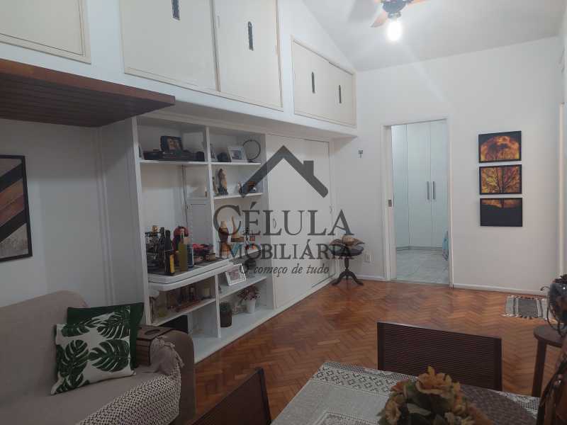 Casa à venda com 4 quartos, 670m² - Foto 3