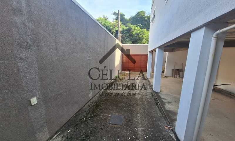 Casa de Condomínio à venda com 5 quartos, 182m² - Foto 12