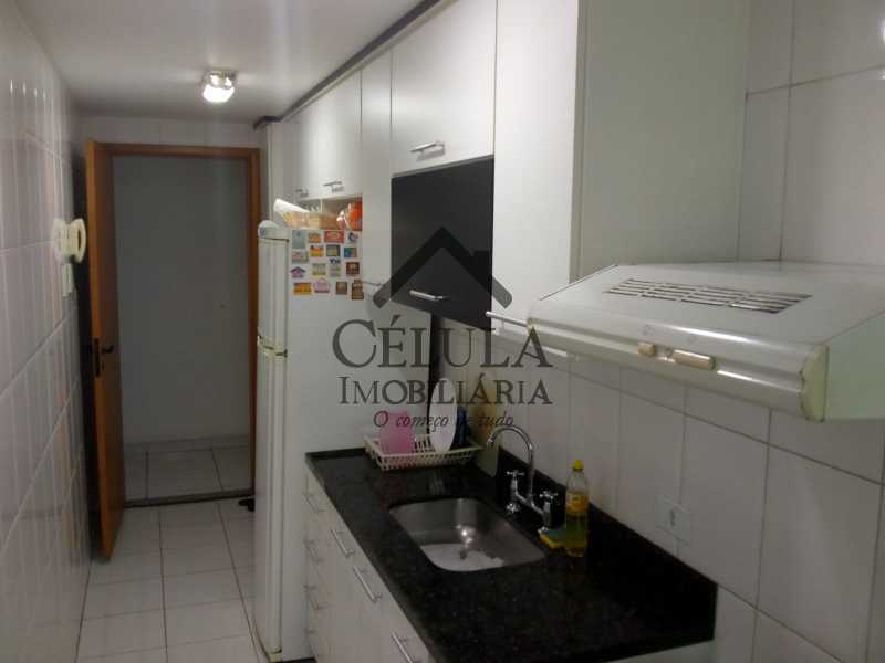 Apartamento à venda com 2 quartos, 67m² - Foto 7