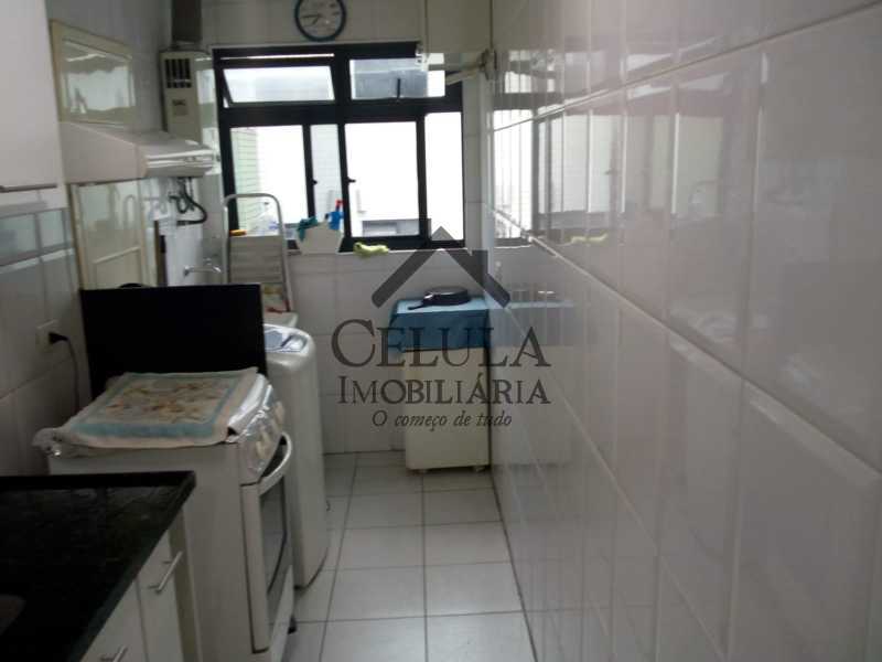 Apartamento à venda com 2 quartos, 67m² - Foto 9