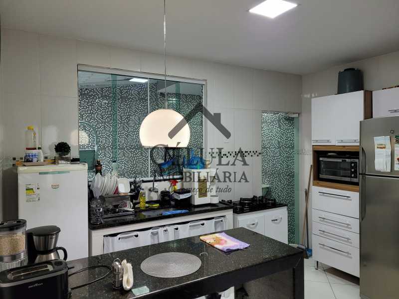 Casa de Vila à venda com 2 quartos, 80m² - Foto 11