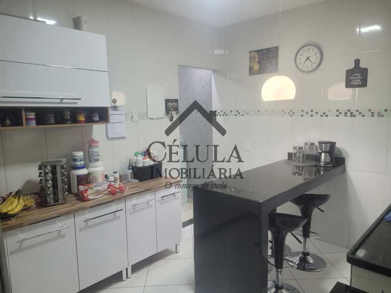 Casa de Vila à venda com 2 quartos, 80m² - Foto 1