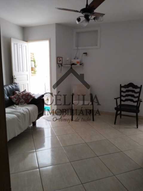 Casa de Vila à venda com 2 quartos, 69m² - Foto 1