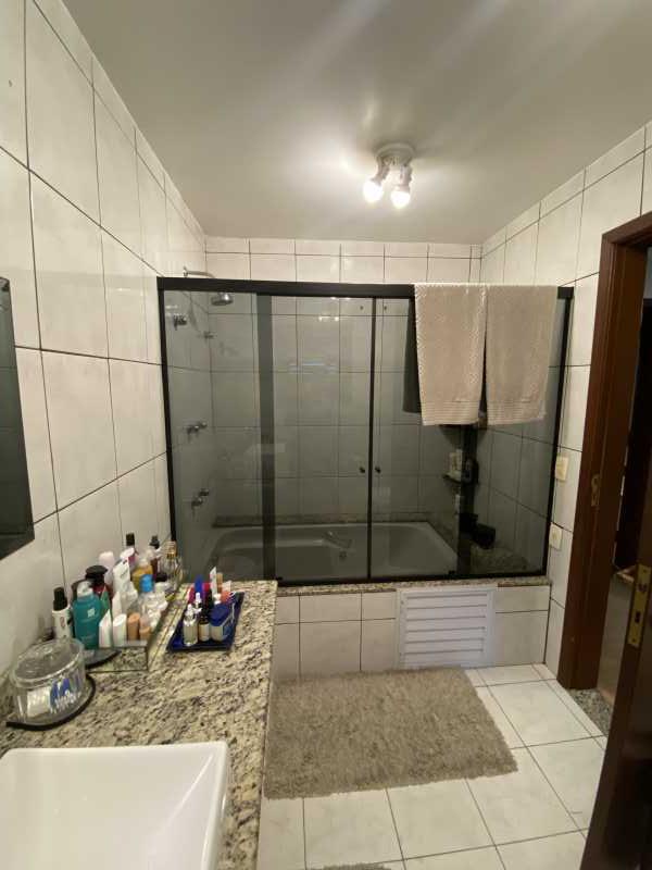 Casa de Condomínio à venda com 3 quartos, 260m² - Foto 12