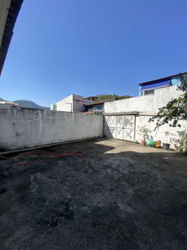 Casa de Condomínio à venda com 3 quartos, 330m² - Foto 17