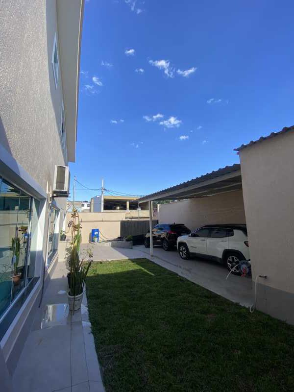 Casa de Condomínio à venda com 4 quartos, 380m² - Foto 27