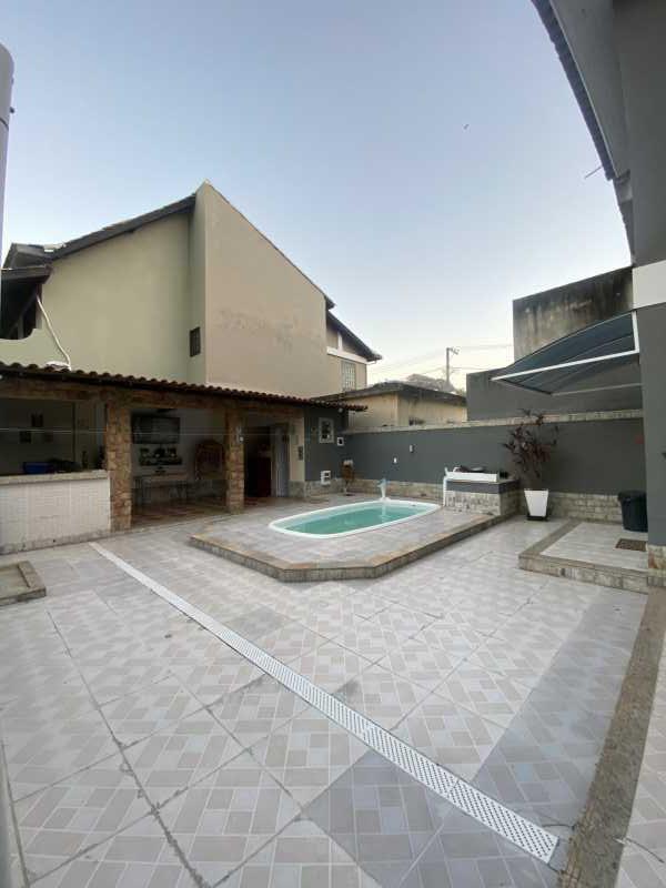 Casa de Condomínio à venda com 3 quartos, 250m² - Foto 18