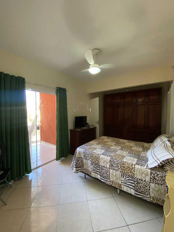 Casa de Condomínio à venda com 3 quartos, 250m² - Foto 13