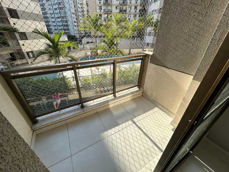 Apartamento à venda com 2 quartos, 60m² - Foto 5