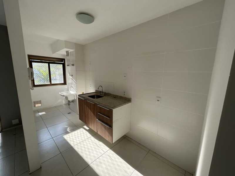 Apartamento à venda com 2 quartos, 60m² - Foto 8