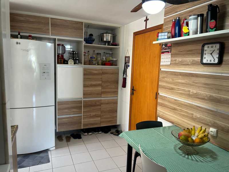 Apartamento à venda com 3 quartos, 117m² - Foto 12