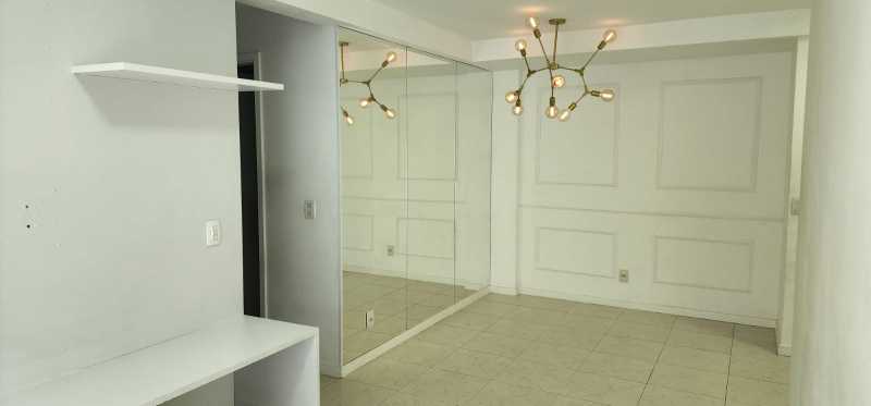 Apartamento à venda com 3 quartos, 74m² - Foto 4