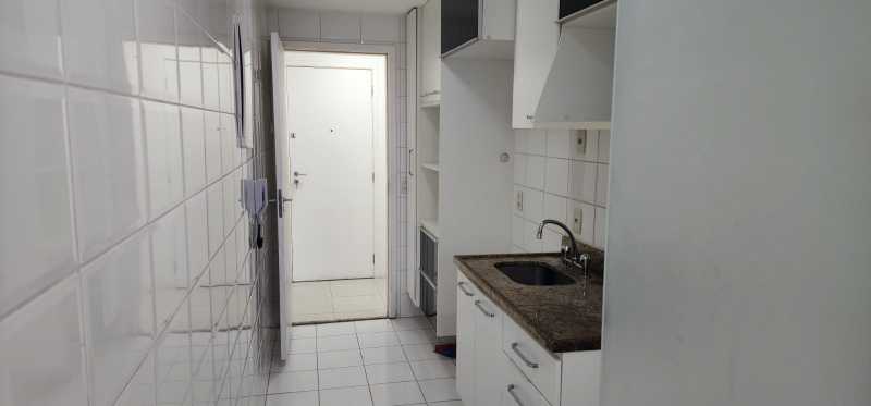 Apartamento à venda com 3 quartos, 74m² - Foto 10