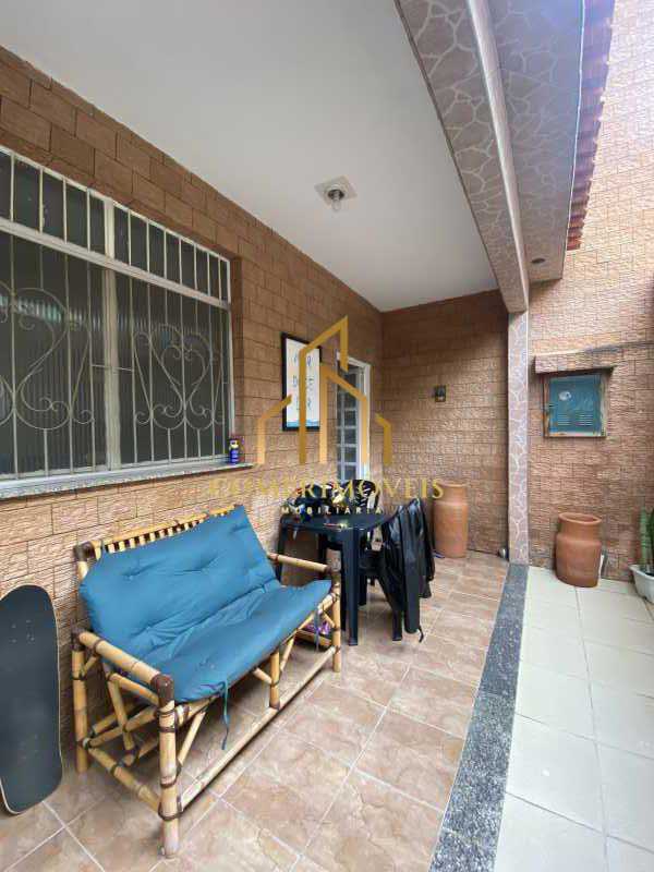 Casa de Vila à venda com 3 quartos, 230m² - Foto 14