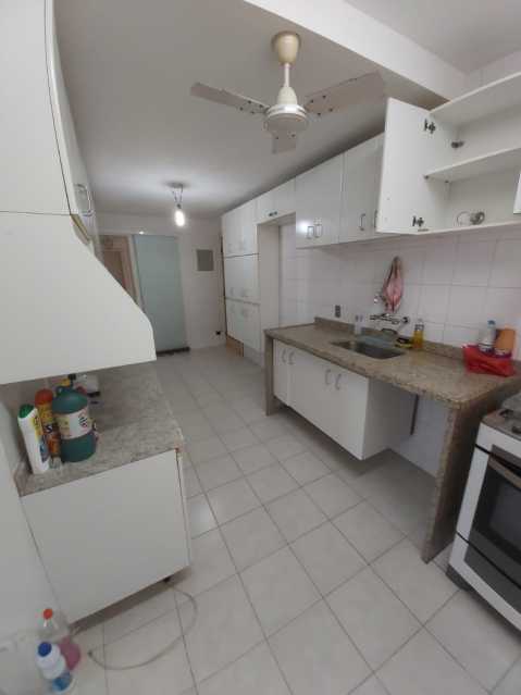 Apartamento à venda com 4 quartos, 172m² - Foto 1