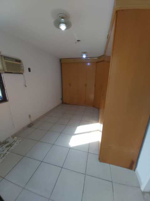 Apartamento à venda com 4 quartos, 172m² - Foto 13