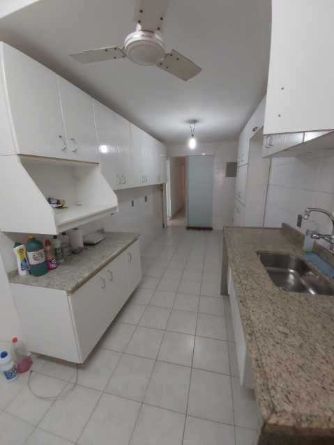 Apartamento à venda com 4 quartos, 172m² - Foto 19