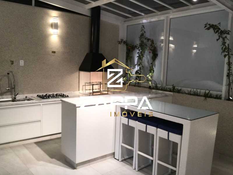 Cobertura à venda com 4 quartos, 250m² - Foto 2